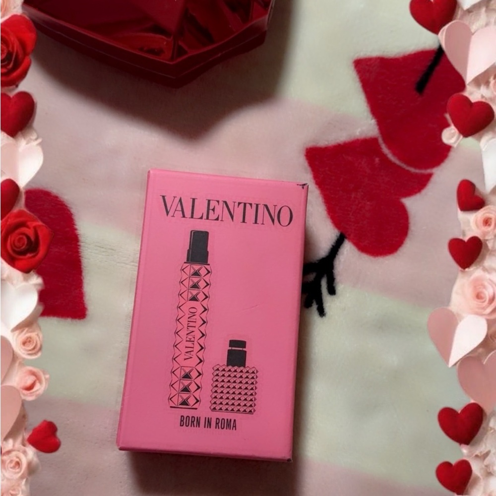 Valentino Born in Roma Pink Perfume Set